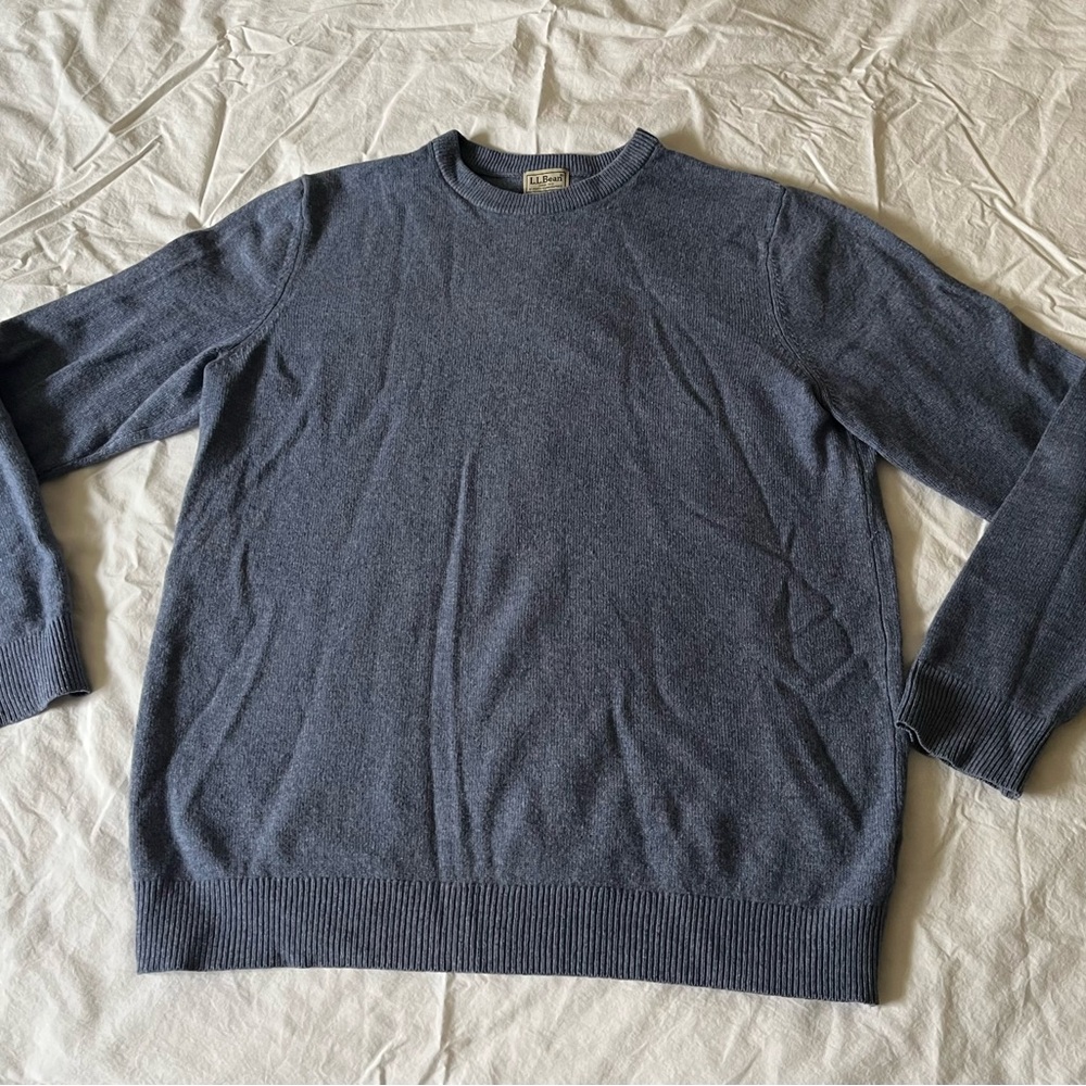 L.L. Bean lambswool Light Blue Crewneck Sweater - Large Tall